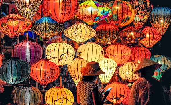 Immersion Culturelle : Comment Vivre Vraiment la Vie Locale